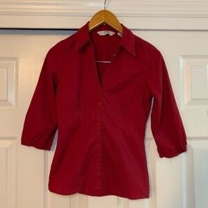 Red quarter sleeved‎ button down top size Small